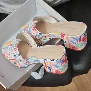 Copper Key Women's Colorful Patterned Mules